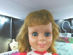 beauty parlor doll red dot a